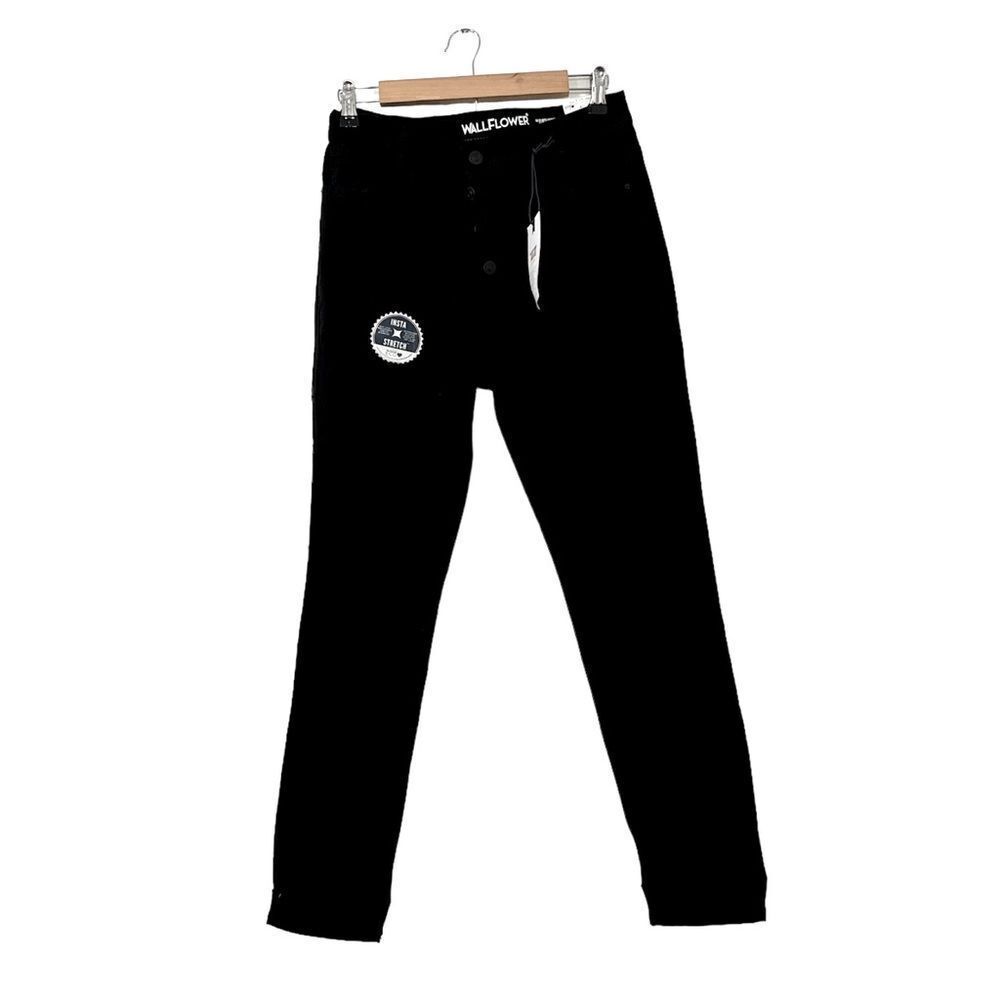 WALLFLOWER the flirty curvy high rise jean NWT